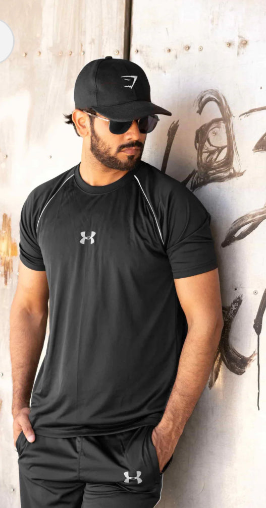Mens Under Armour Dri fit Tracksuit suit