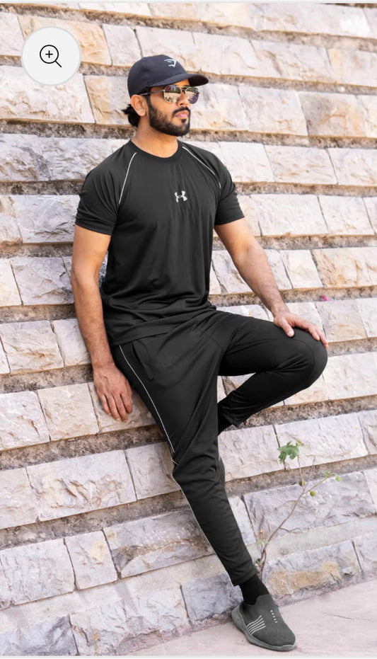 Mens Under Armour Dri fit Tracksuit suit